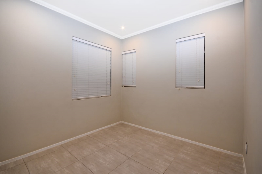 To Let 2 Bedroom Property for Rent in Sitari Country Estate Western Cape